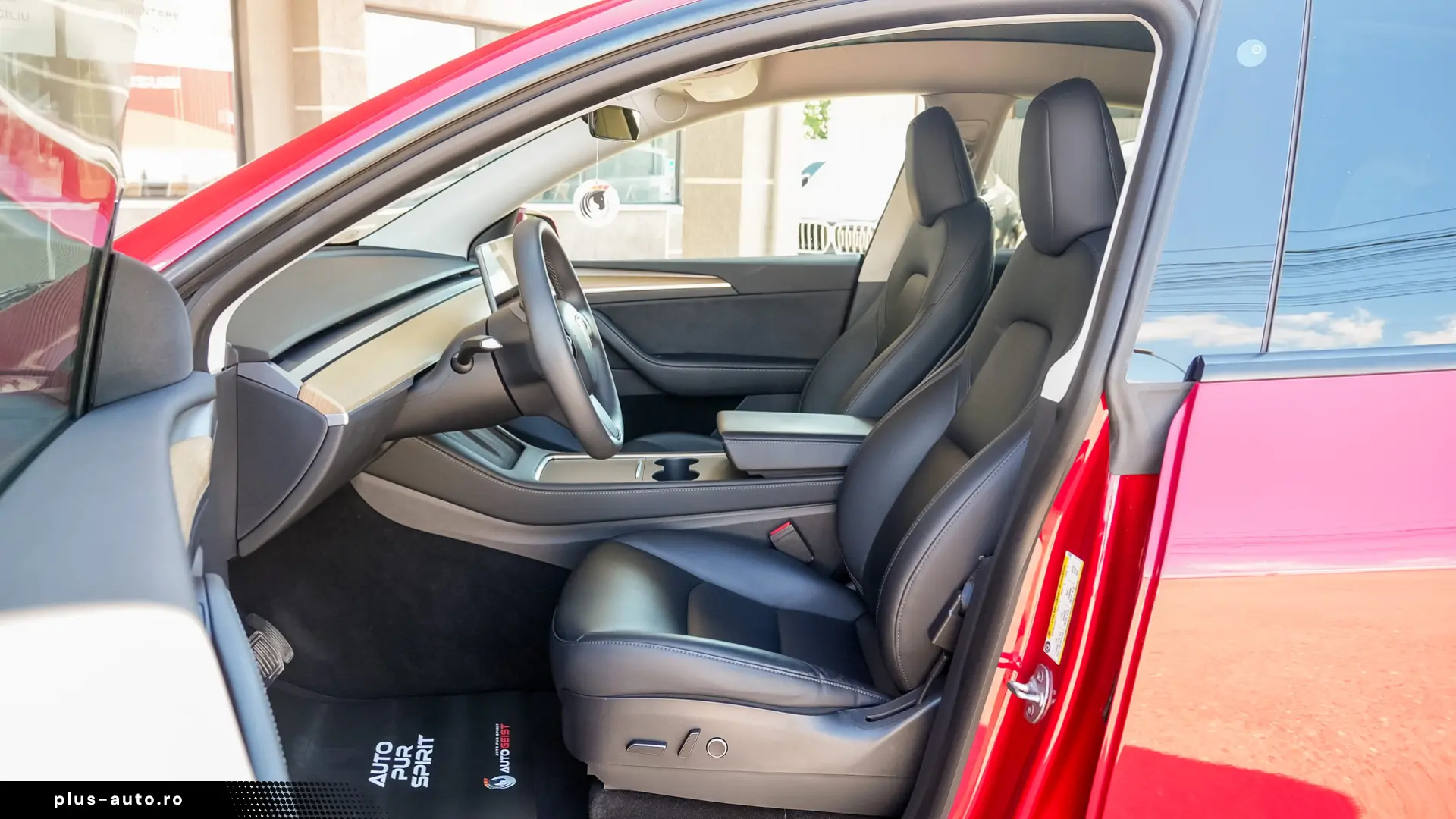 Tesla Model Y 75 kWh Dual Motor Long Range 4WD