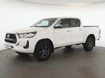TOYOTA Hilux Double Cab 2.8 4x4 Comfort Nav ACC Kam AHK