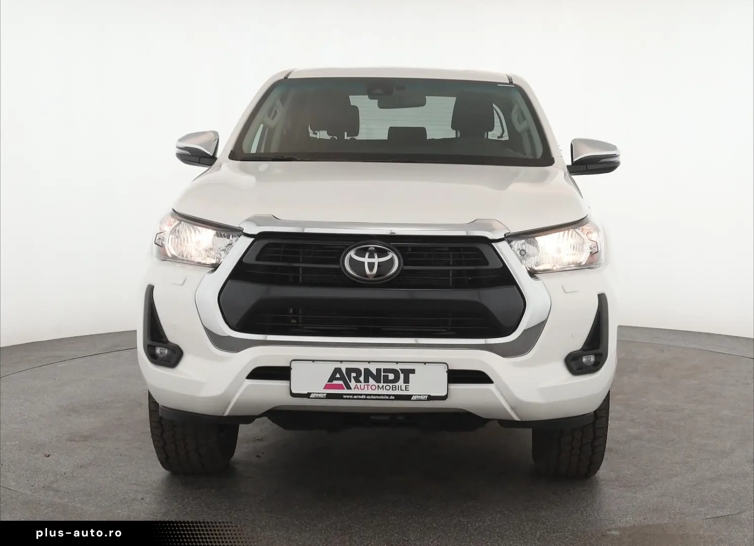 TOYOTA Hilux Double Cab 2.8 4x4 Comfort Nav ACC Kam AHK