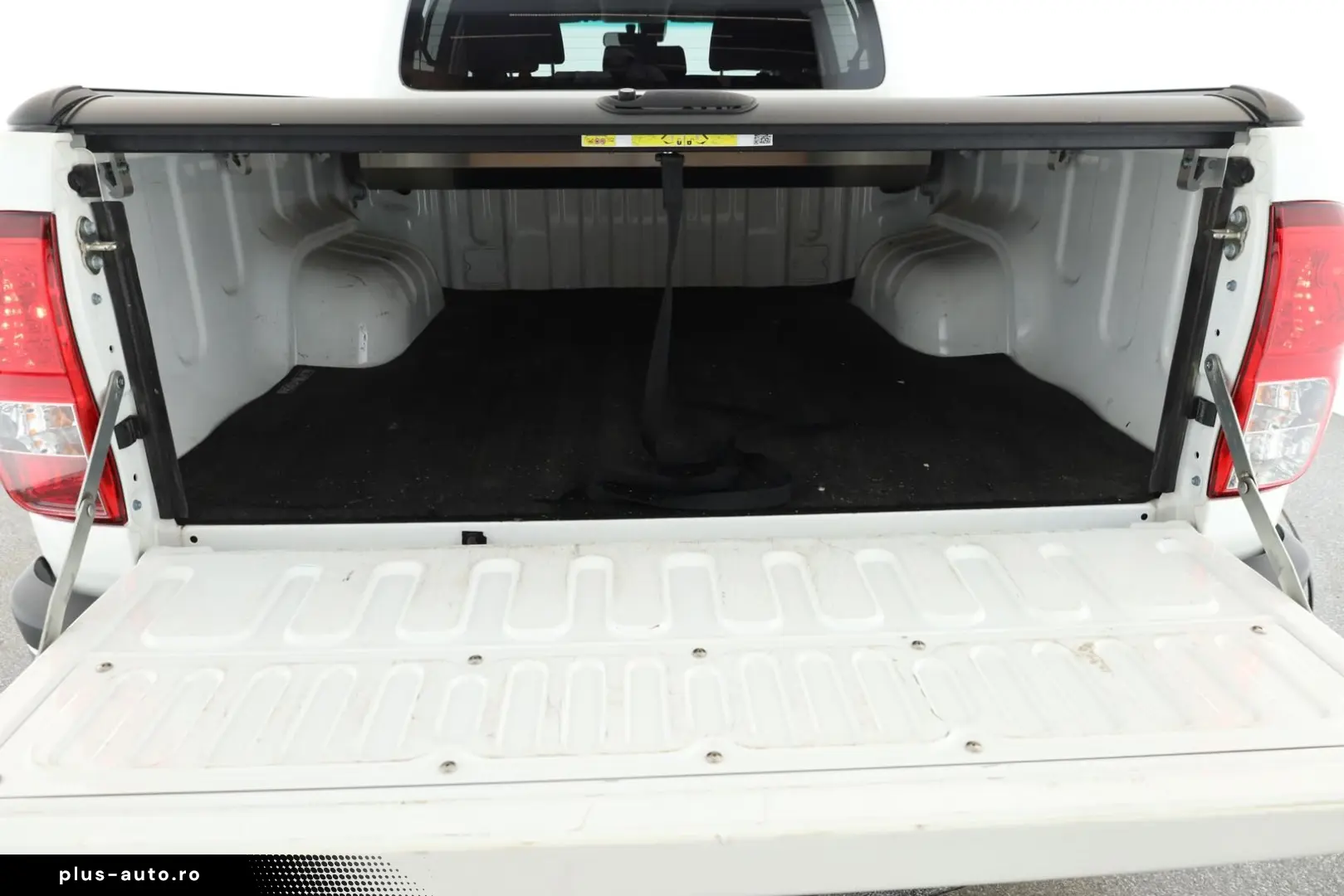TOYOTA Hilux Double Cab 2.8 4x4 Comfort Nav ACC Kam AHK