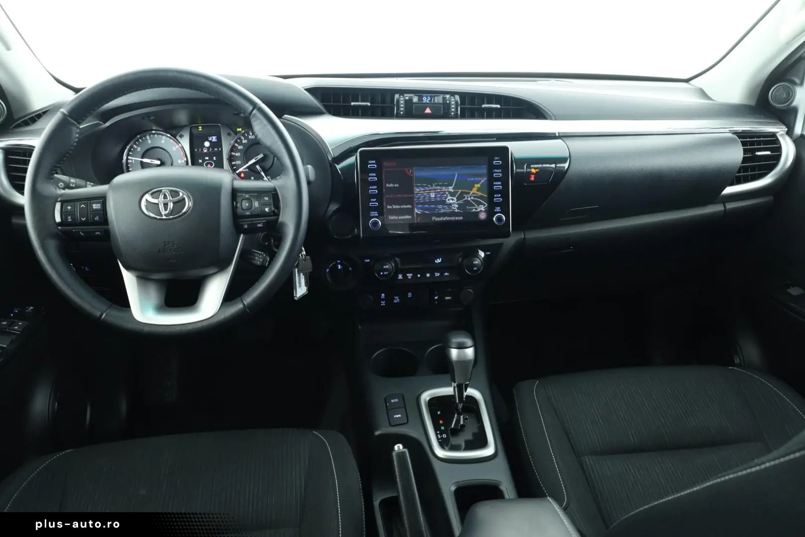 TOYOTA Hilux Double Cab 2.8 4x4 Comfort Nav ACC Kam AHK
