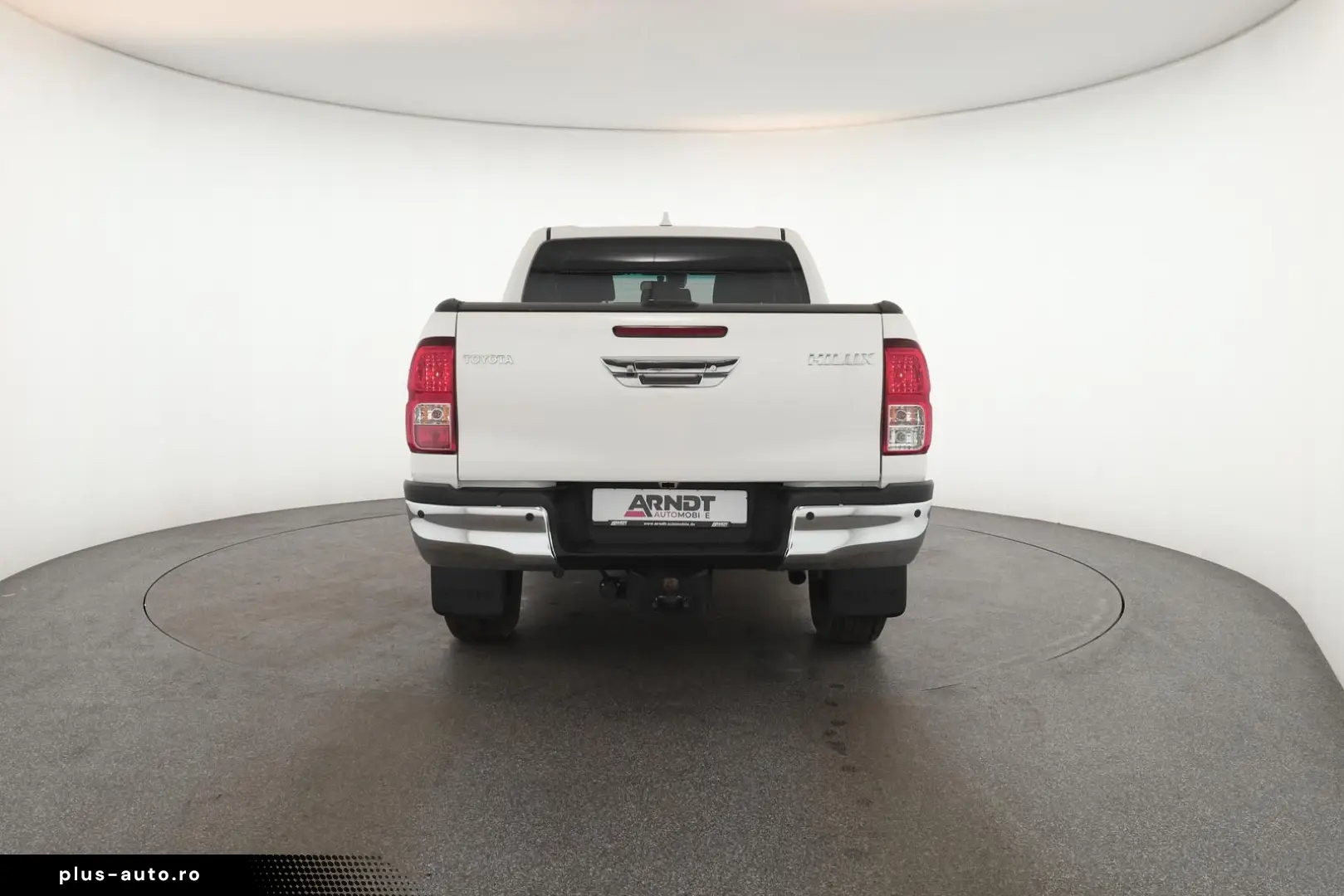 TOYOTA Hilux Double Cab 2.8 4x4 Comfort Nav ACC Kam AHK