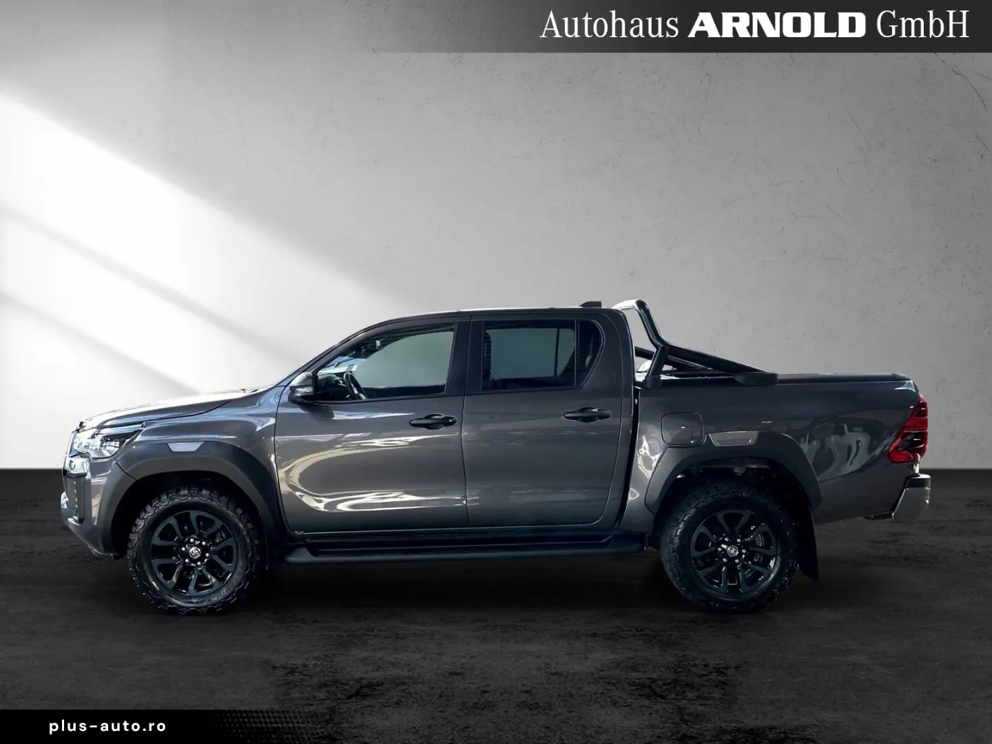 TOYOTA Hilux 2.8 D-4D Double Cab 4x4 Invincible 360