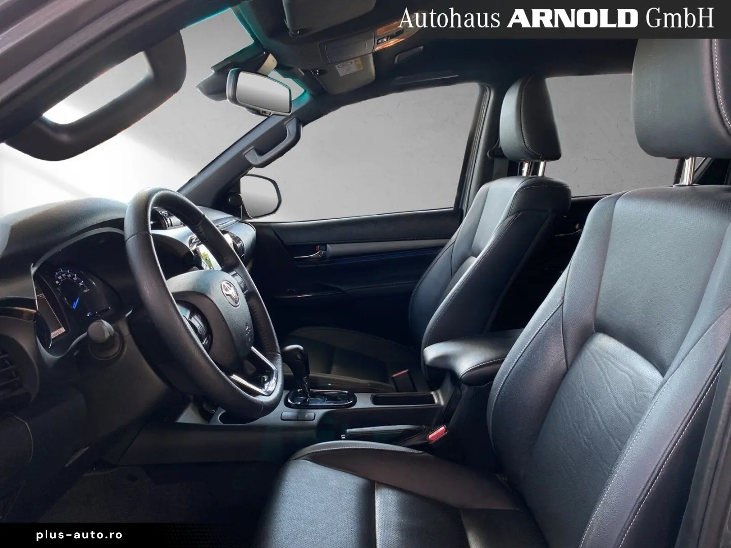 TOYOTA Hilux 2.8 D-4D Double Cab 4x4 Invincible 360