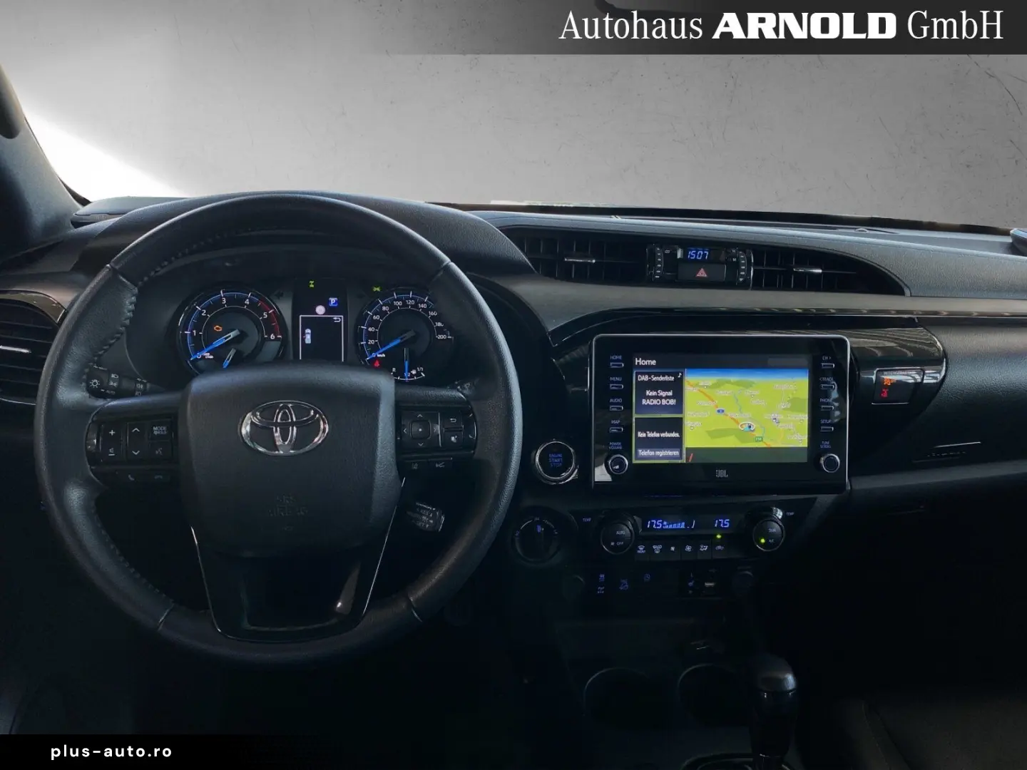 TOYOTA Hilux 2.8 D-4D Double Cab 4x4 Invincible 360