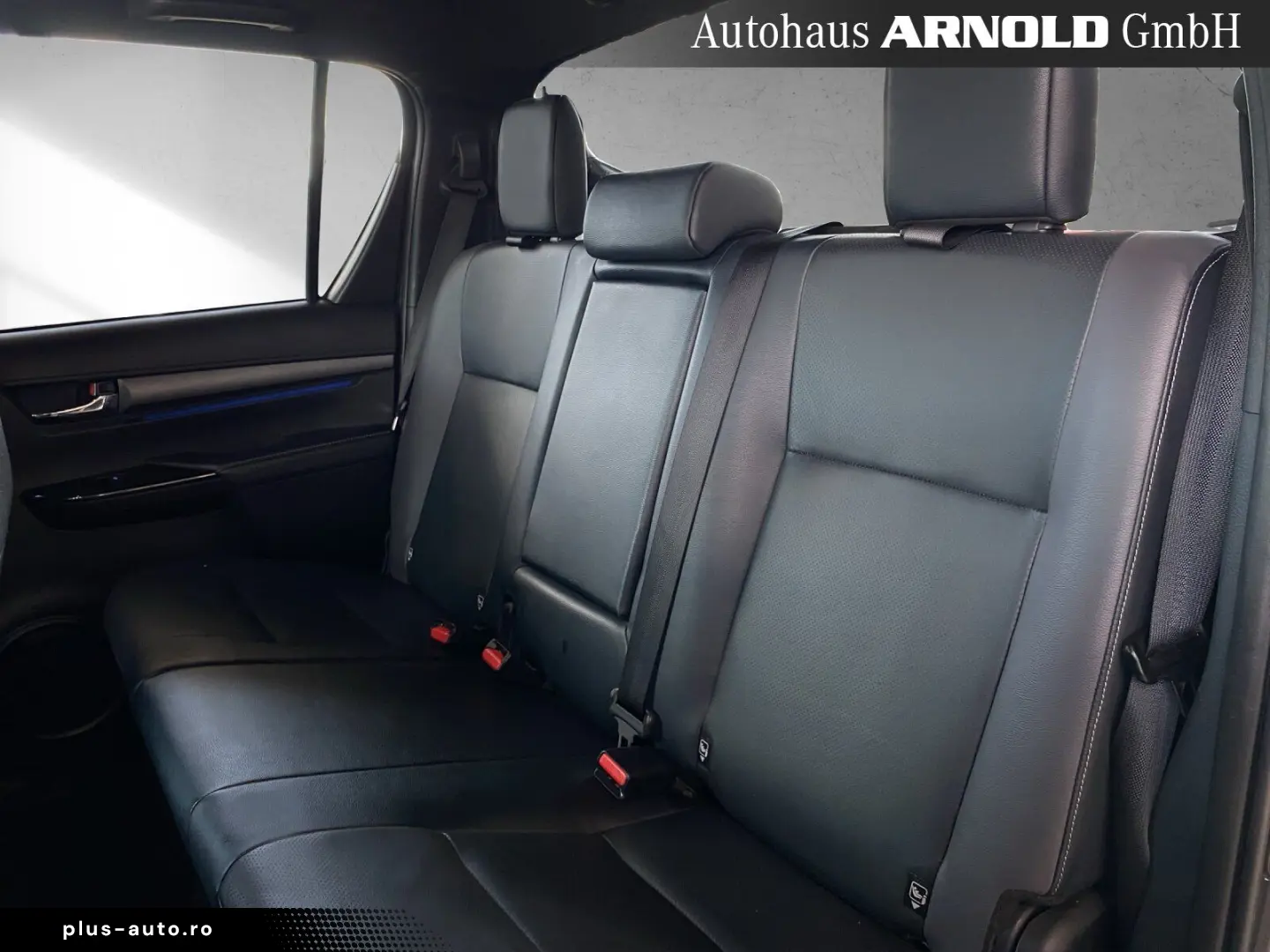 TOYOTA Hilux 2.8 D-4D Double Cab 4x4 Invincible 360