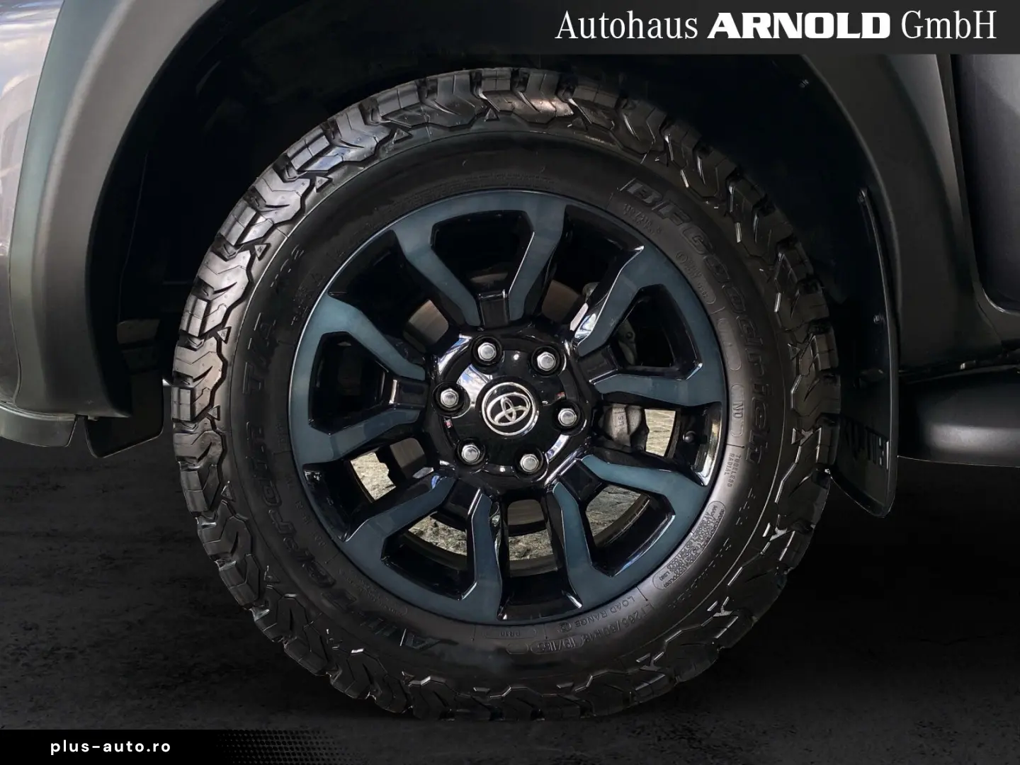 TOYOTA Hilux 2.8 D-4D Double Cab 4x4 Invincible 360