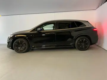 MERCEDES-BENZ Maybach EQS 680 SUV Night Series First-Class