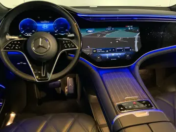 MERCEDES-BENZ Maybach EQS 680 SUV Night Series First-Class