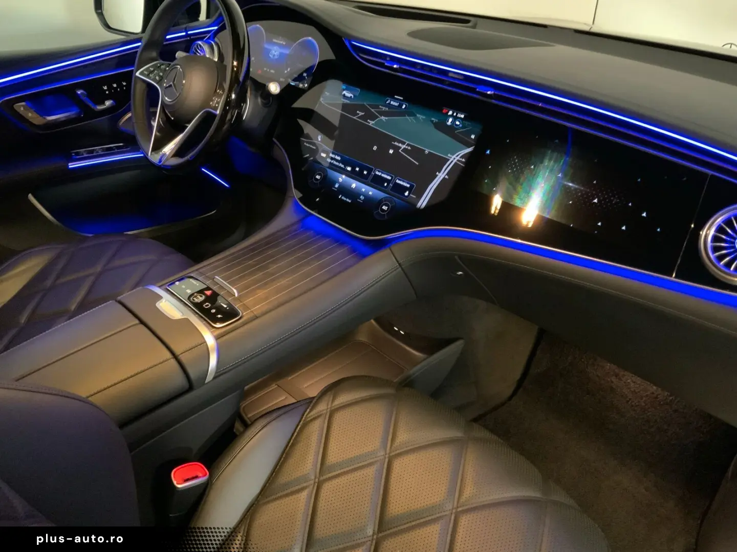 MERCEDES-BENZ Maybach EQS 680 SUV Night Series First-Class