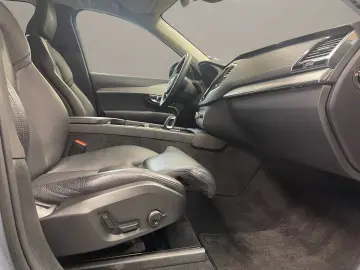 VOLVO XC90 B5 (Diesel) Plus Dark ACC AHK AUT Kam. Navi