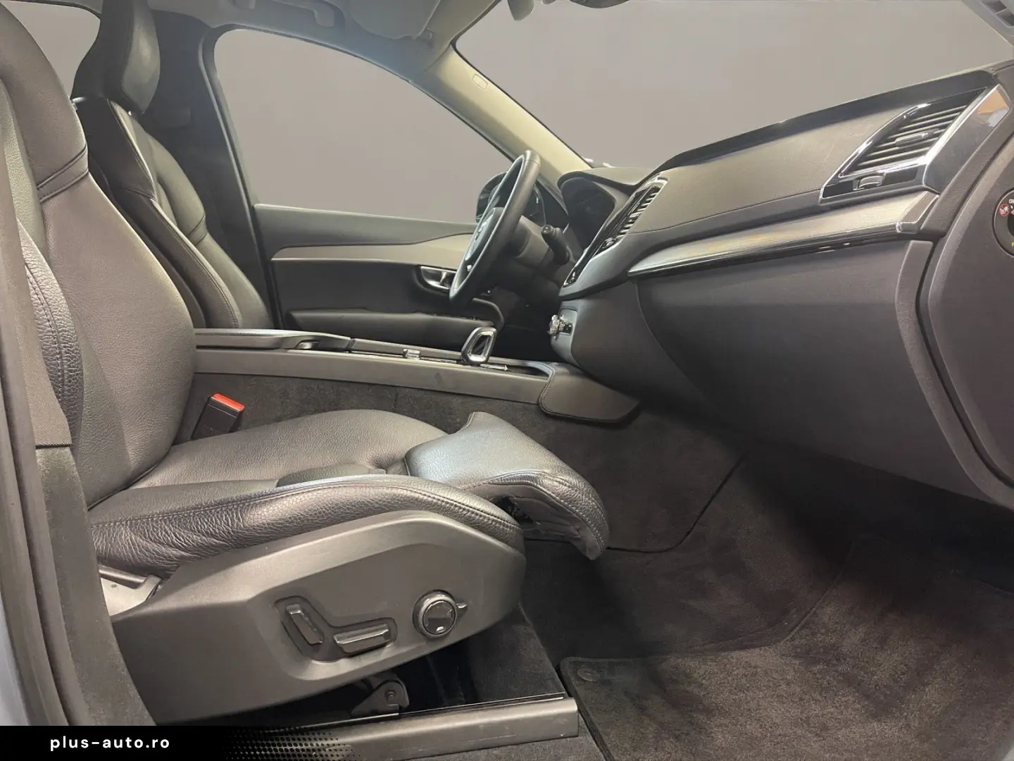 VOLVO XC90 B5 (Diesel) Plus Dark ACC AHK AUT Kam. Navi