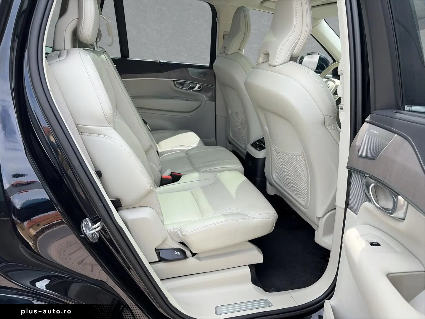 VOLVO XC90 Ultimate Bright Recharge Plug-In Hybrid AWD