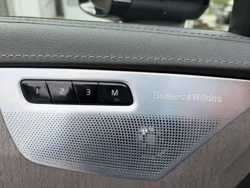 VOLVO XC90 Ultimate Bright Recharge Plug-In Hybrid AWD
