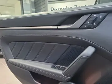 Porsche 992 911 Carrera GTS Cabriolet Liftsystem