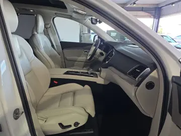 VOLVO XC90 T8 Ultimate Dark Recharge AWD Massage FourC