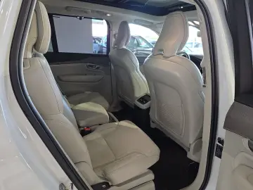 VOLVO XC90 T8 Ultimate Dark Recharge AWD Massage FourC