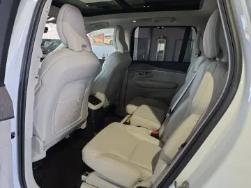 VOLVO XC90 T8 Ultimate Dark Recharge AWD Massage FourC