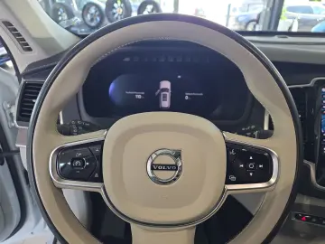 VOLVO XC90 T8 Ultimate Dark Recharge AWD Massage FourC