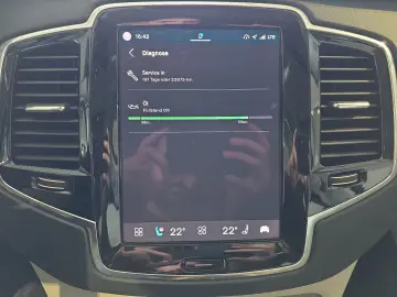 VOLVO XC90 T8 Ultimate Dark Recharge AWD Massage FourC