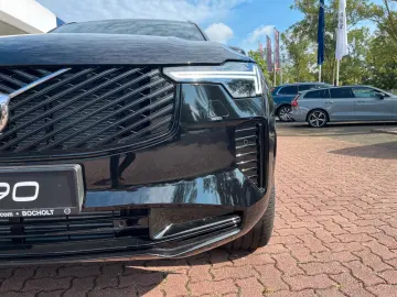 VOLVO XC90 T8 AWD Ultra Dark Auto