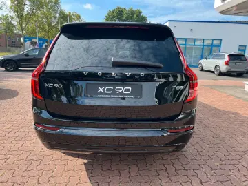 VOLVO XC90 T8 AWD Ultra Dark Auto