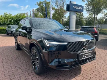 VOLVO XC90 T8 AWD Ultra Dark Auto