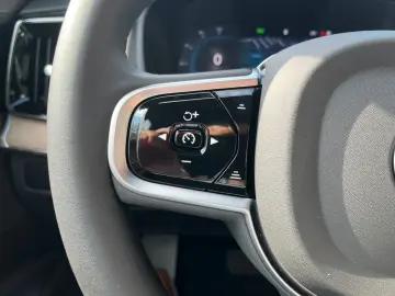 VOLVO XC90 T8 AWD Ultra Dark Auto