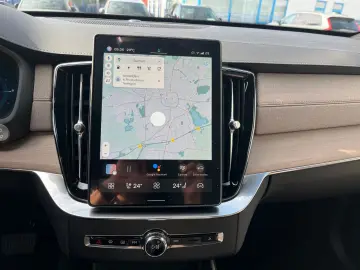 VOLVO XC90 T8 AWD Ultra Dark Auto