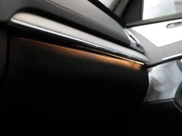 VOLVO XC90 T8 Ultra Bright Recharge Plug-In Hybrid AWD