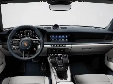Porsche 992 911 Carrera 4 GTS Cabriolet