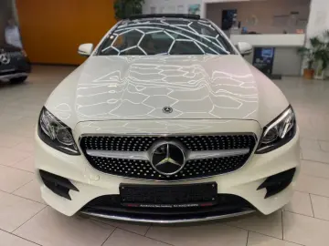 MERCEDES-BENZ E 300 Coupe AMG-Line Pano Leder RueFaK…