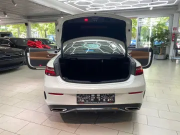 MERCEDES-BENZ E 300 Coupe AMG-Line Pano Leder RueFaK…