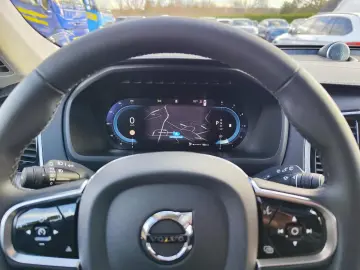 VOLVO XC90 B5 AWD Ultimate Bright 360 4C B&W HUD V-MAX