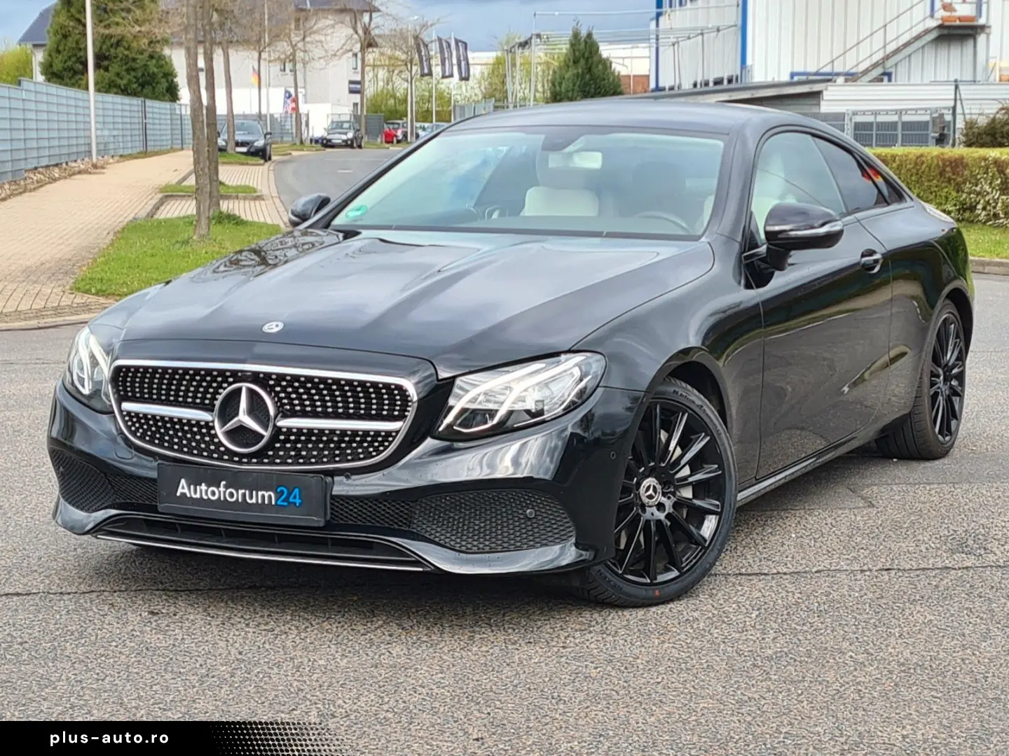 MERCEDES-BENZ E Coupe E 300 Autom. Navi RFK Tempo