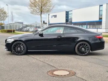 MERCEDES-BENZ E Coupe E 300 Autom. Navi RFK Tempo