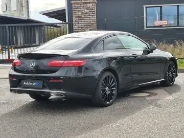 MERCEDES-BENZ E Coupe E 300 Autom. Navi RFK Tempo