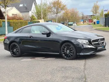 MERCEDES-BENZ E Coupe E 300 Autom. Navi RFK Tempo