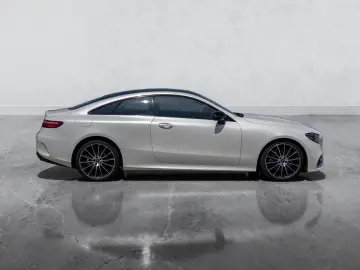 Mercedes-Benz E 300  AMG LINE  MULTIBEAM NIGHT
