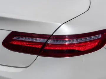 Mercedes-Benz E 300  AMG LINE  MULTIBEAM NIGHT