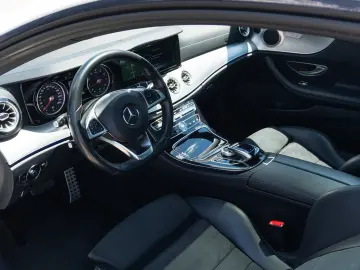 Mercedes-Benz E 300  AMG LINE  MULTIBEAM NIGHT