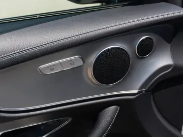Mercedes-Benz E 300  AMG LINE  MULTIBEAM NIGHT