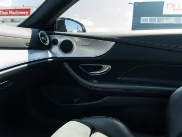 Mercedes-Benz E 300  AMG LINE  MULTIBEAM NIGHT