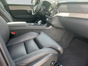 VOLVO XC90 B5 B AWD Plus Bright