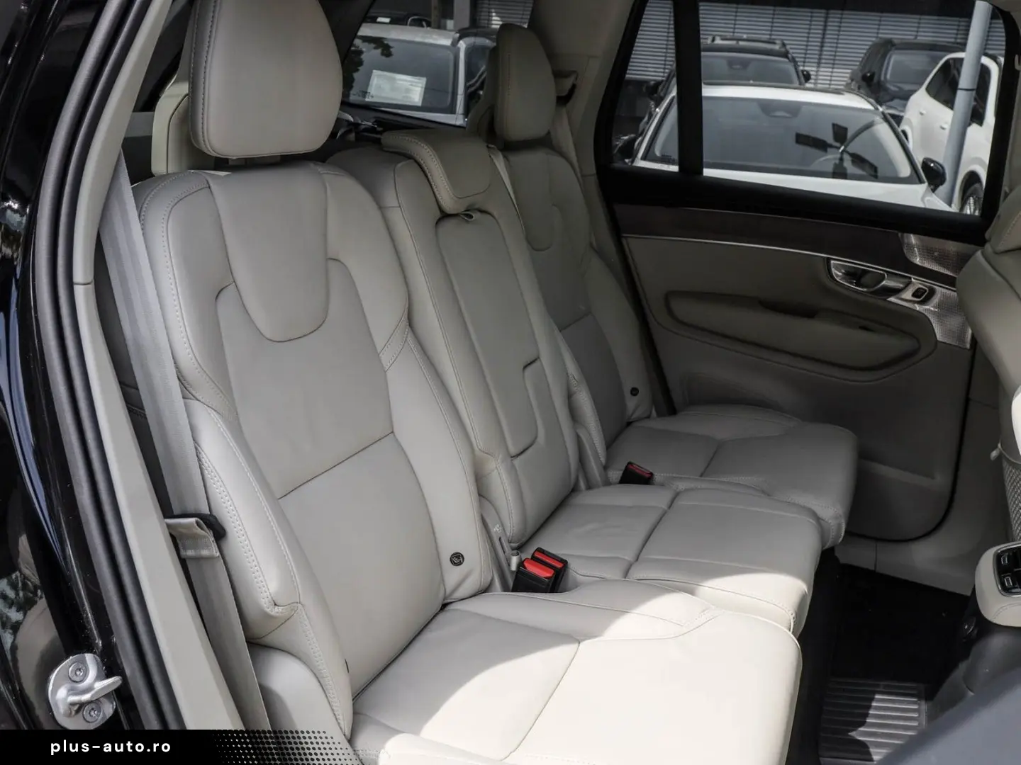 VOLVO XC90 T8 AWD Plus Dark NP 105.370 -  FOUR-C B&W A