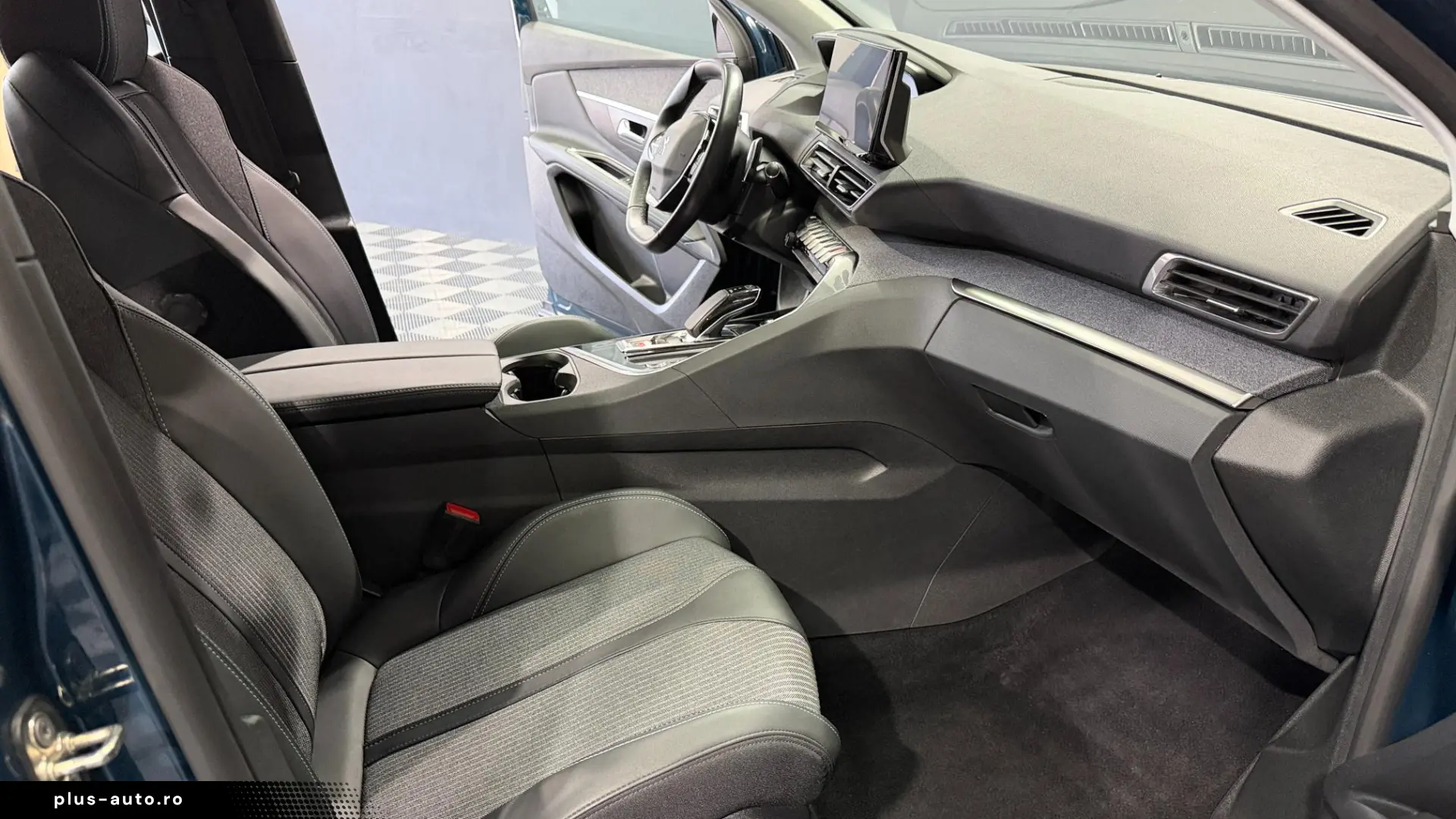 PEUGEOT 3008 16 HYBRID 225 Allure Pack