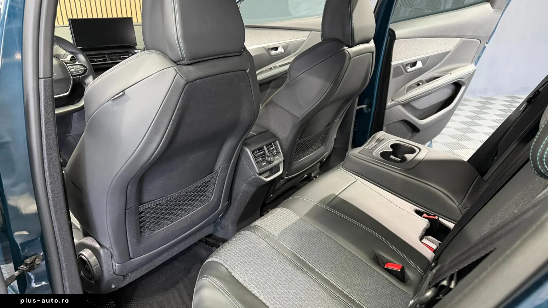 PEUGEOT 3008 16 HYBRID 225 Allure Pack