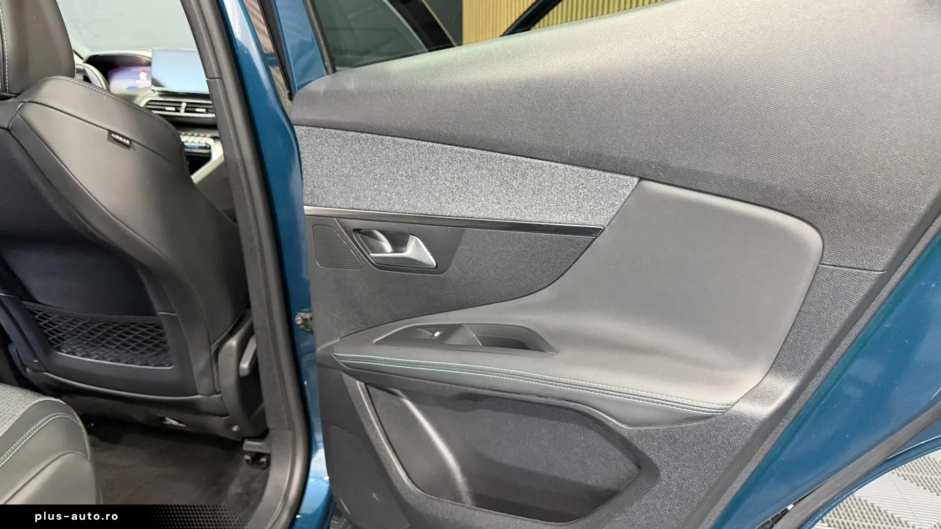 PEUGEOT 3008 16 HYBRID 225 Allure Pack