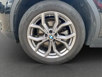 BMW X3 xDrive20d Aut. xLine LED SpurAss AHK HUD Navi
