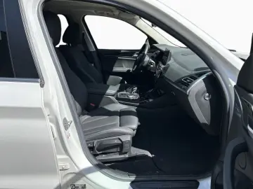 BMW X3 xD20d LivePlus Stop&Go 360  HUD Laser SpoSi